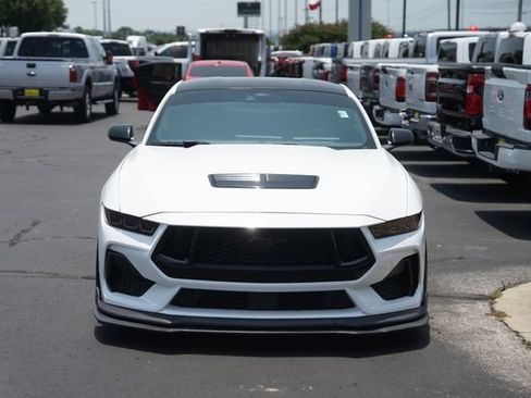 Used 2024 Ford Mustang GT RWD image 3