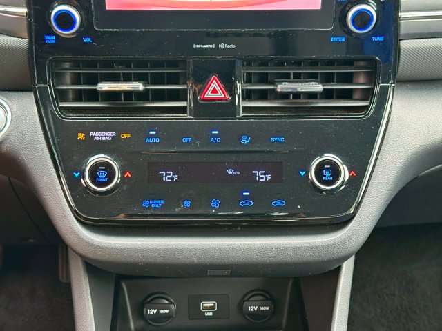 Used 2020 Hyundai Ioniq SE FWD image 26