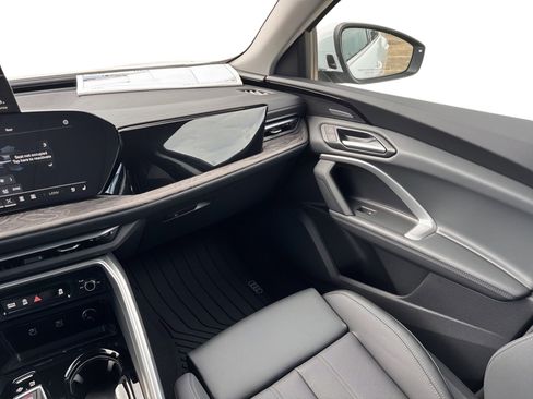 New 2025 Audi Q5 Premium Plus image 28