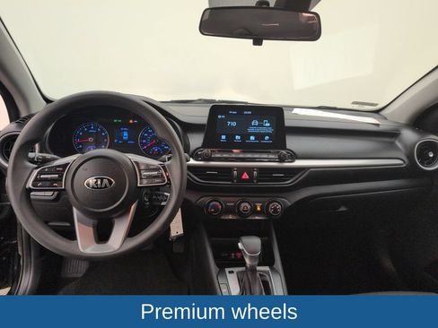 Used 2020 Kia Forte LXS FWD image 7