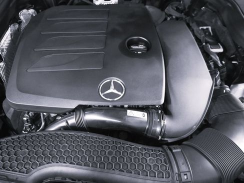 Used 2020 Mercedes-Benz GLC 300 4MATIC image 73
