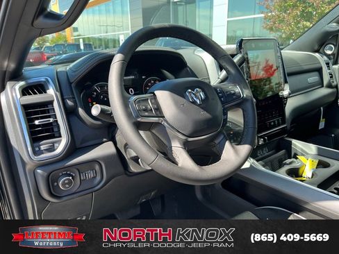 New 2026 RAM 2500 Laramie AWD/4WD image 6