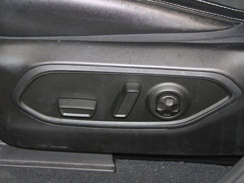 Used 2024 Jeep Grand Cherokee Altitude image 16