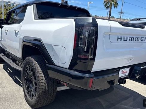 Used 2024 GMC Hummer EV 2X AWD/4WD image 3