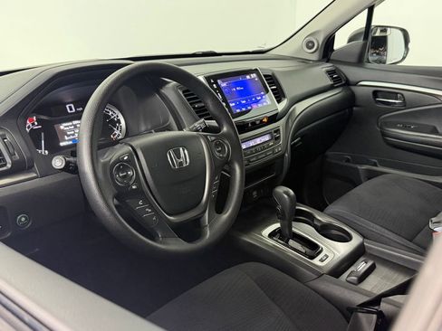 Used 2018 Honda Pilot EX image 6