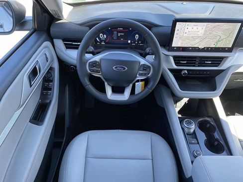New 2026 Ford Explorer Active image 10