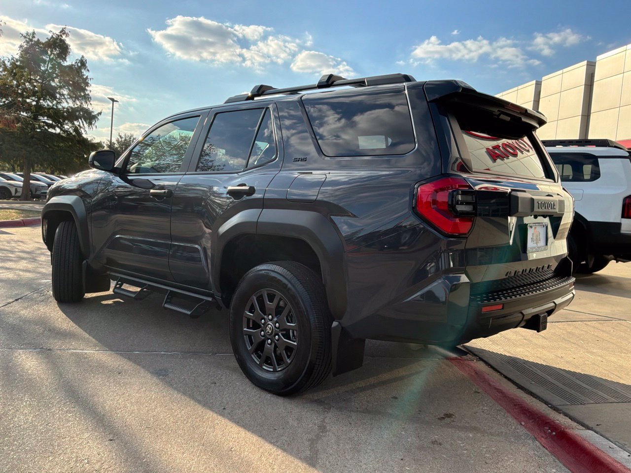 Used 2026 Toyota 4Runner SR5 RWD image 8