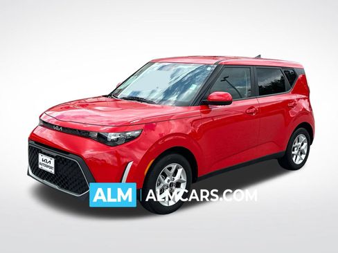 Used 2024 Kia Soul S FWD image 1