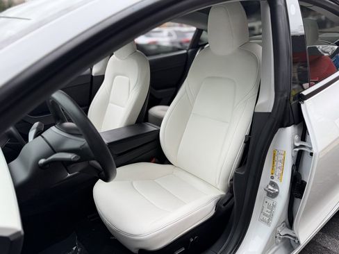 Used 2022 Tesla Model 3 Long Range image 26