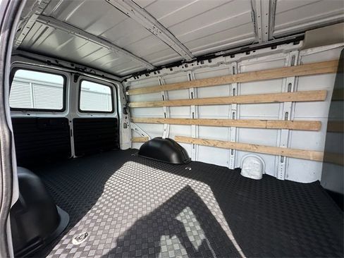 Used 2023 Chevrolet Express 2500 w/ Driver Convenience Package image 31