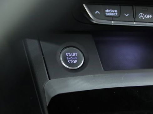 Used 2025 Audi Q5 2.0T Premium image 21