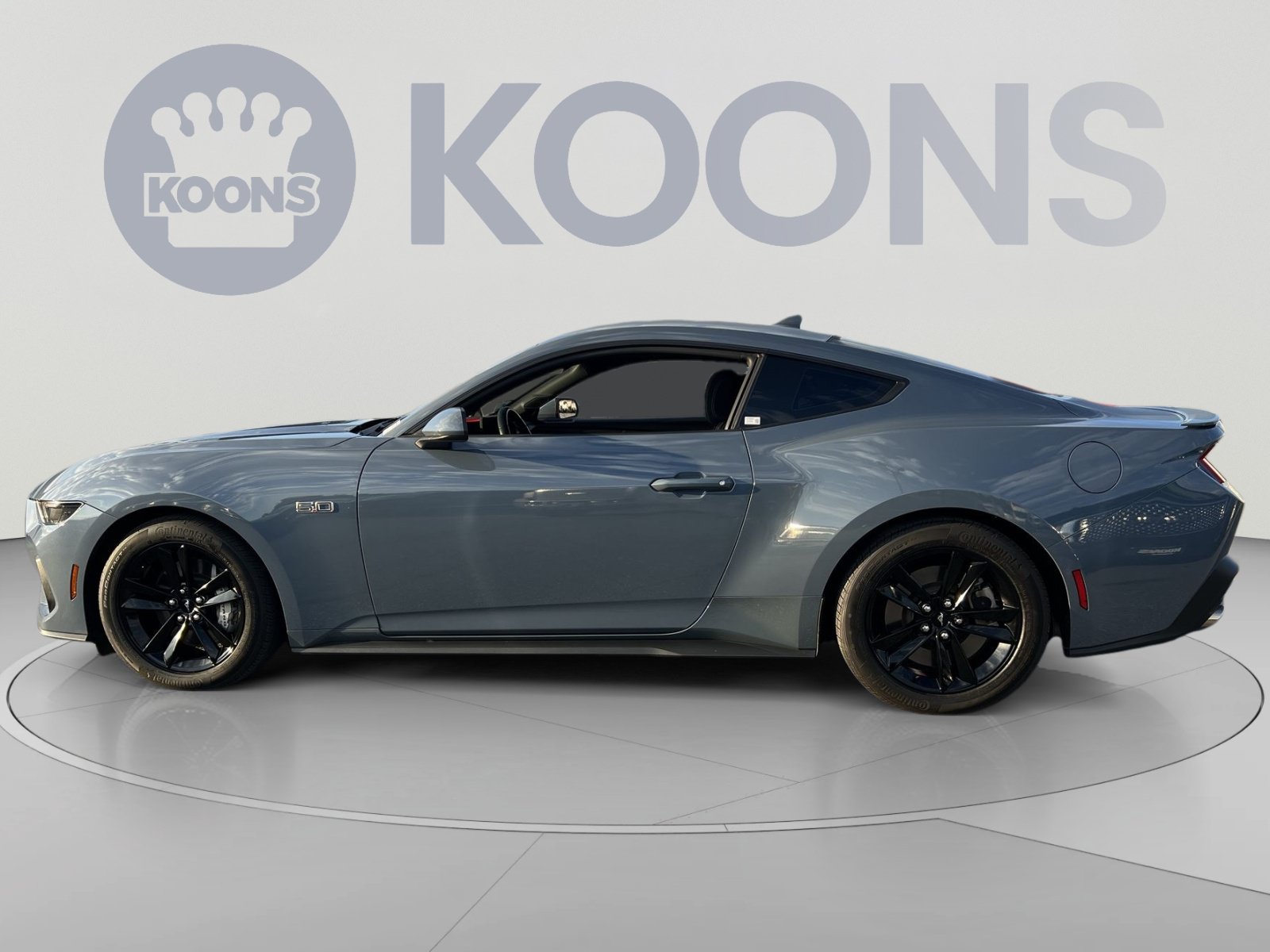 Used 2025 Ford Mustang GT RWD image 2