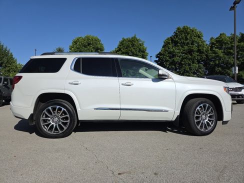 Used 2023 GMC Acadia Denali w/ Denali Technology Package AWD/4WD image 22