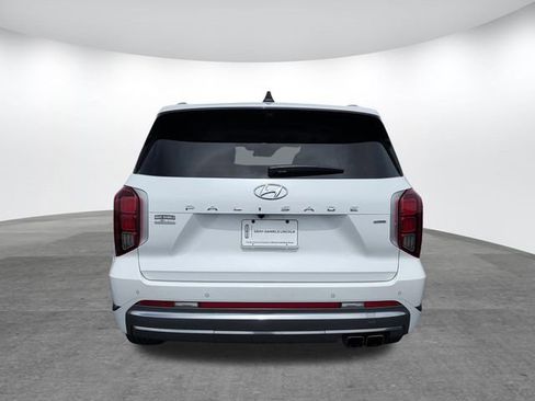 Used 2023 Hyundai Palisade Calligraphy image 5