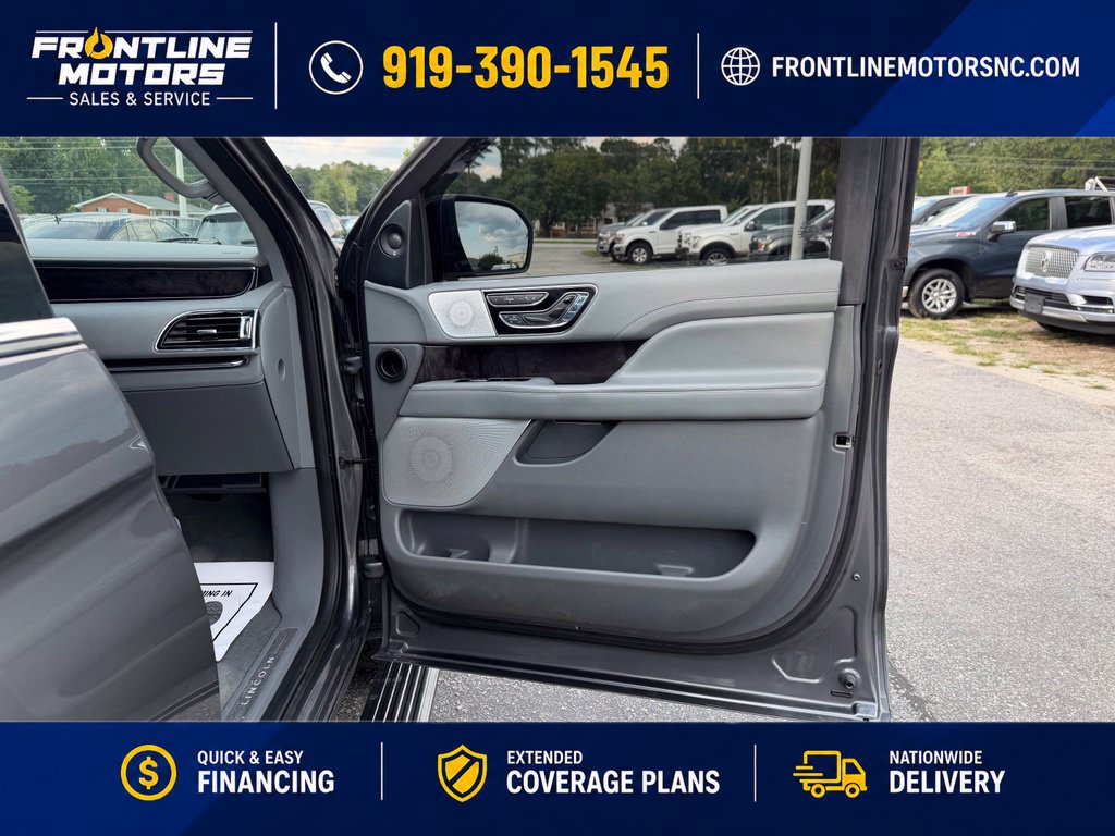 Used 2021 Lincoln Navigator Reserve w/ Luxury Package AWD/4WD image 11