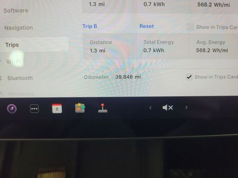 Used 2021 Tesla Model Y Long Range image 10