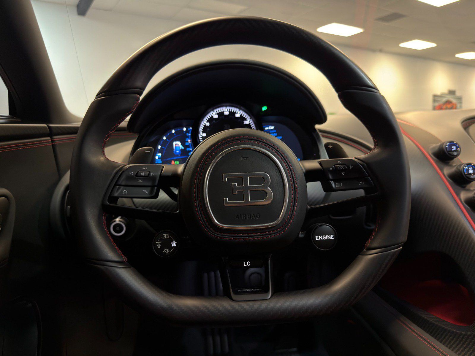 Used 2024 Bugatti Chiron Super Sport AWD/4WD image 40