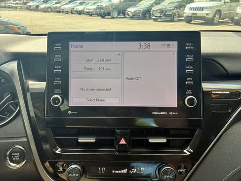 Used 2021 Toyota Camry XLE AWD/4WD image 21