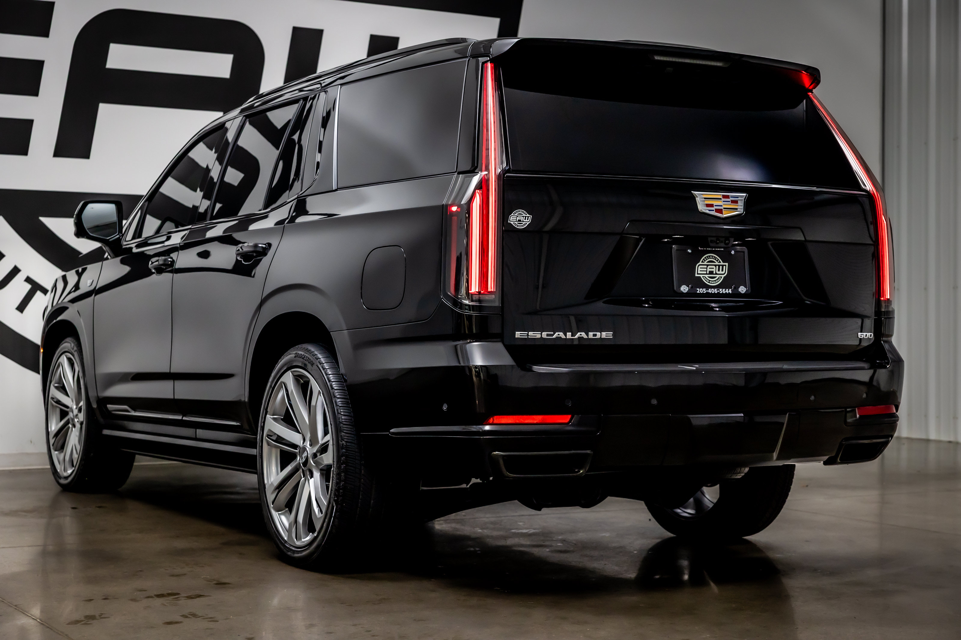 Used 2025 Cadillac Escalade Sport w/ Touring Package AWD/4WD image 34