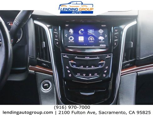 Used 2016 Cadillac Escalade ESV 4WD image 12