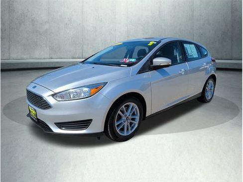 Used 2017 Ford Focus SE w/ Interior Protection Package FWD image 1