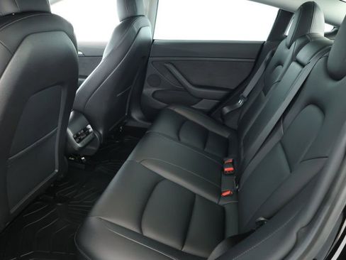 Used 2021 Tesla Model 3 Standard Range Plus image 23