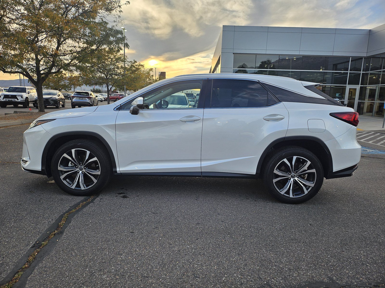 Used 2020 Lexus RX 350 AWD w/ Premium Package image 9