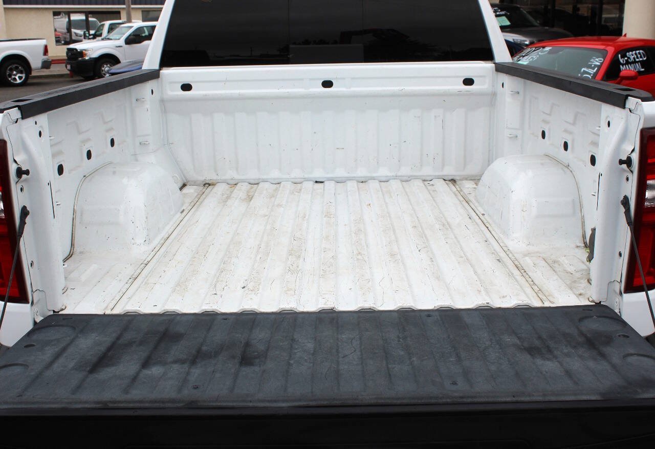 Used 2019 Chevrolet Silverado 1500 RST RWD image 15