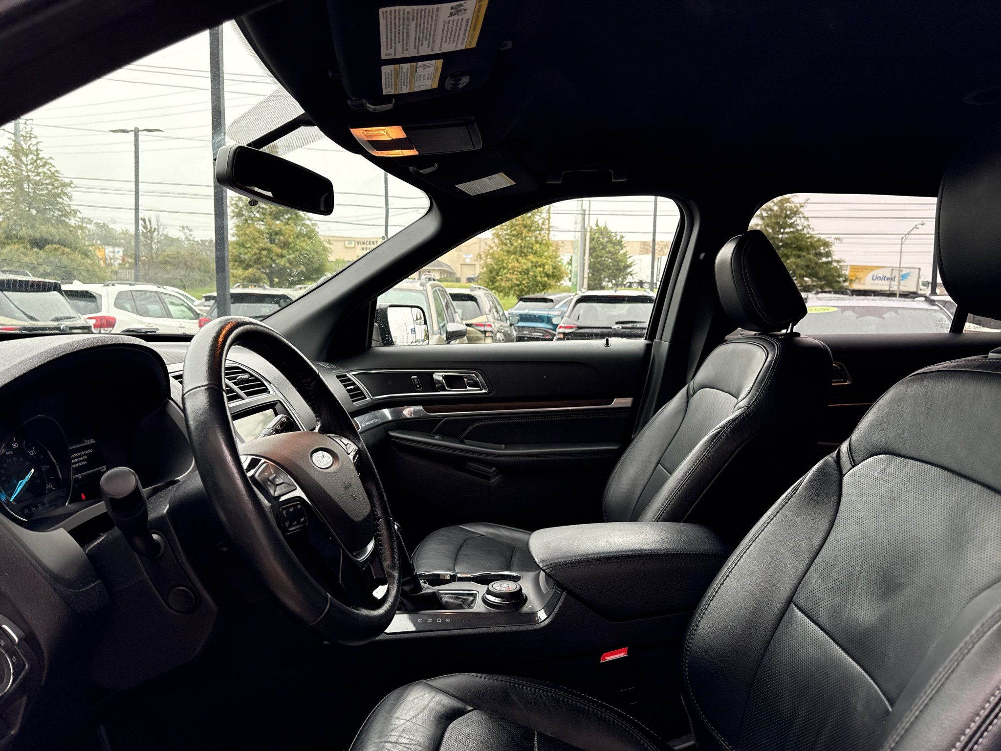 Used 2018 Ford Explorer Limited AWD/4WD image 9