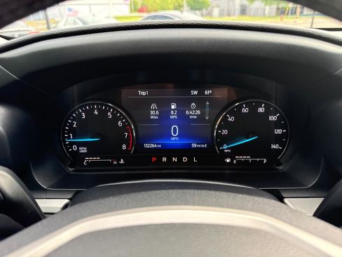 Used 2022 Ford Explorer XLT RWD image 17