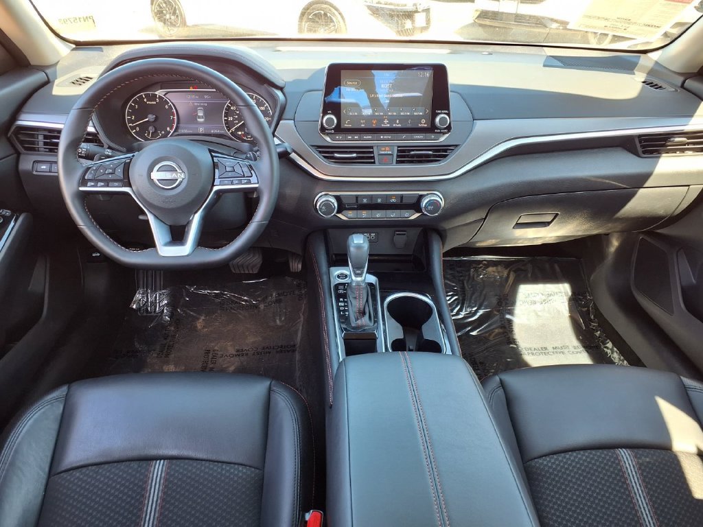 Certified 2025 Nissan Altima 2.5 SR FWD image 10