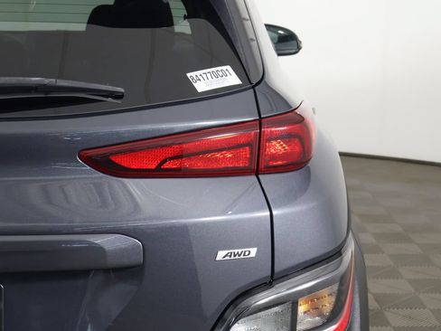 Used 2022 Hyundai Kona SEL w/ Convenience Package AWD/4WD image 17