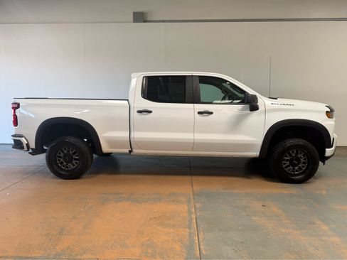 Used 2022 Chevrolet Silverado 1500 Custom w/ Safety Confidence Package AWD/4WD image 6