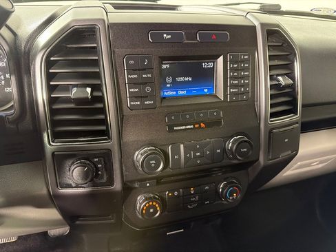 Used 2017 Ford F150 XLT image 16