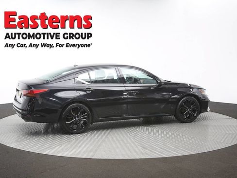 Used 2024 Nissan Altima 2.5 SR FWD image 44