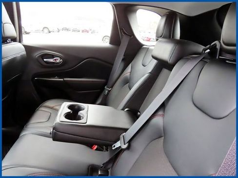 Used 2022 Jeep Cherokee Trailhawk w/ Sun, Sound & Nav Group image 10