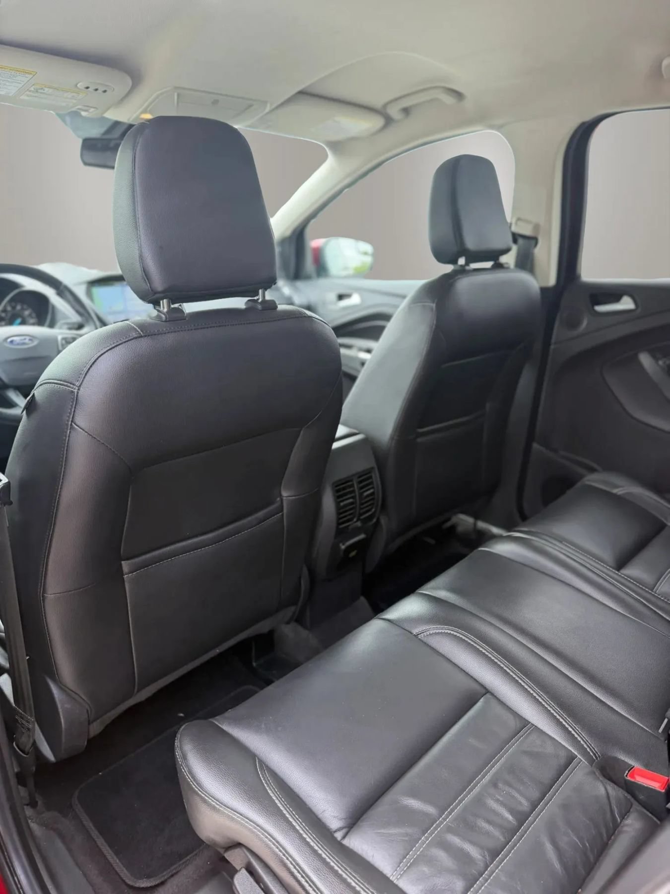 Used 2018 Ford Escape Titanium AWD/4WD image 17