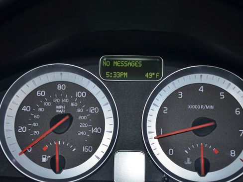 Used 2012 Volvo C70 T5 image 52