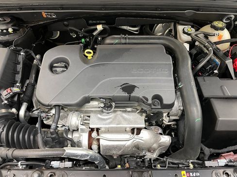 Used 2022 Chevrolet Malibu LS image 39