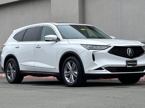 Certified 2023 Acura MDX FWD image 2
