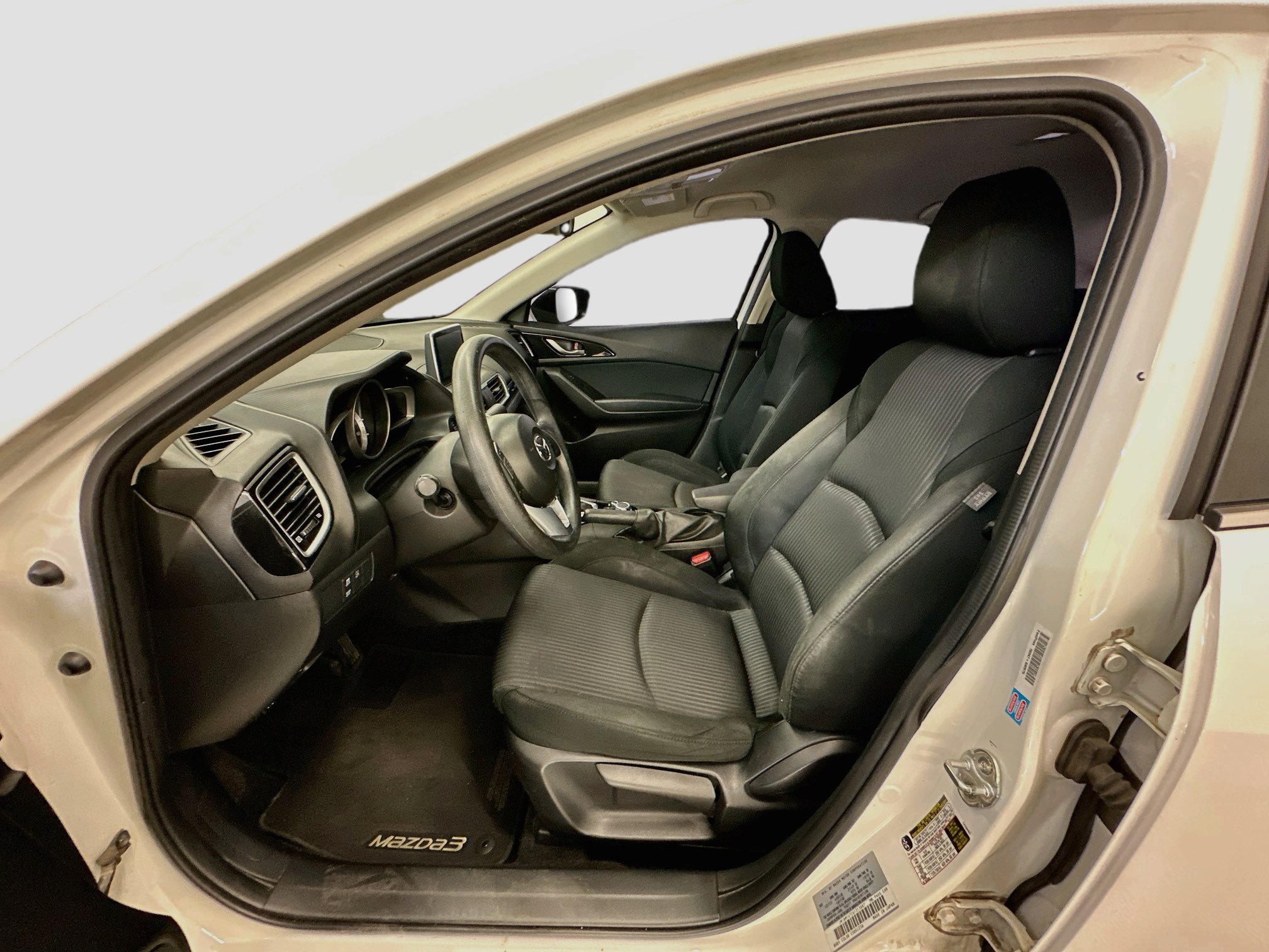 Used 2016 MAZDA MAZDA3 i Sport w/ Preferred Equipment Package FWD image 13