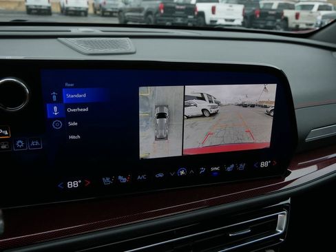 Used 2024 Chevrolet Traverse RS w/ LPO, Floor Liner Package AWD/4WD image 31