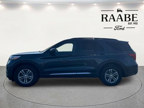 Used 2024 Ford Explorer XLT w/ Equipment Group 202A AWD/4WD image 19