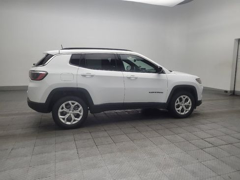 Used 2024 Jeep Compass Latitude AWD/4WD image 10