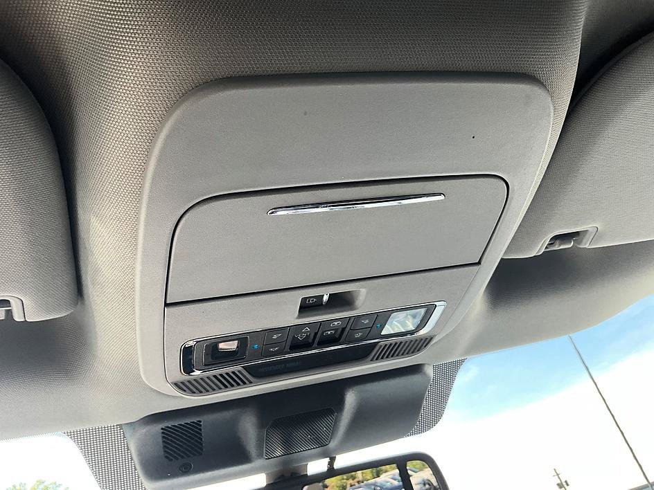 Used 2022 Ford F150 Lariat AWD/4WD image 31