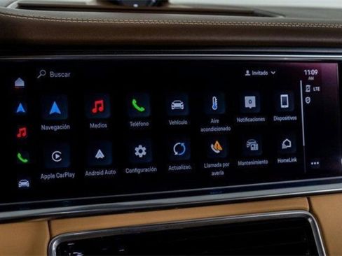 Used 2023 Porsche Panamera 4 Platinum Edition w/ Assistance Package image 43