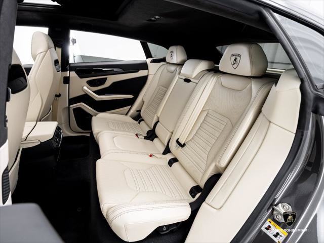 Used 2025 Lamborghini Urus S AWD/4WD image 49
