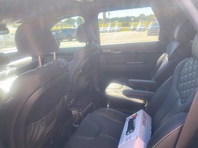 Used 2021 Hyundai Palisade Calligraphy FWD image 4