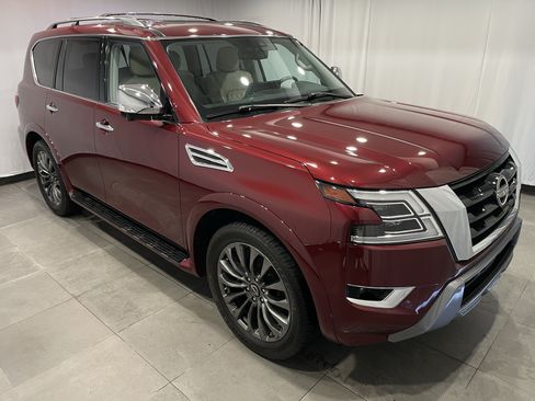 Used 2024 Nissan Armada Platinum w/ Captain's Chairs Package AWD/4WD image 3