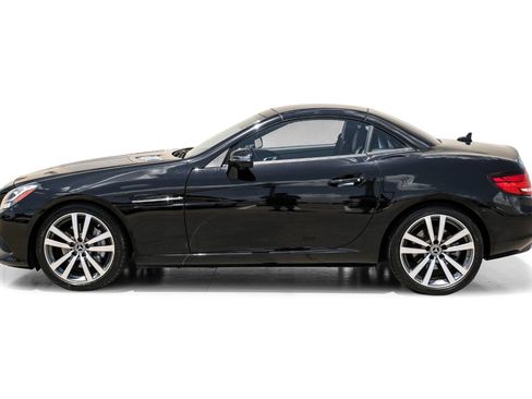 Used 2017 Mercedes-Benz SLC 300 image 10